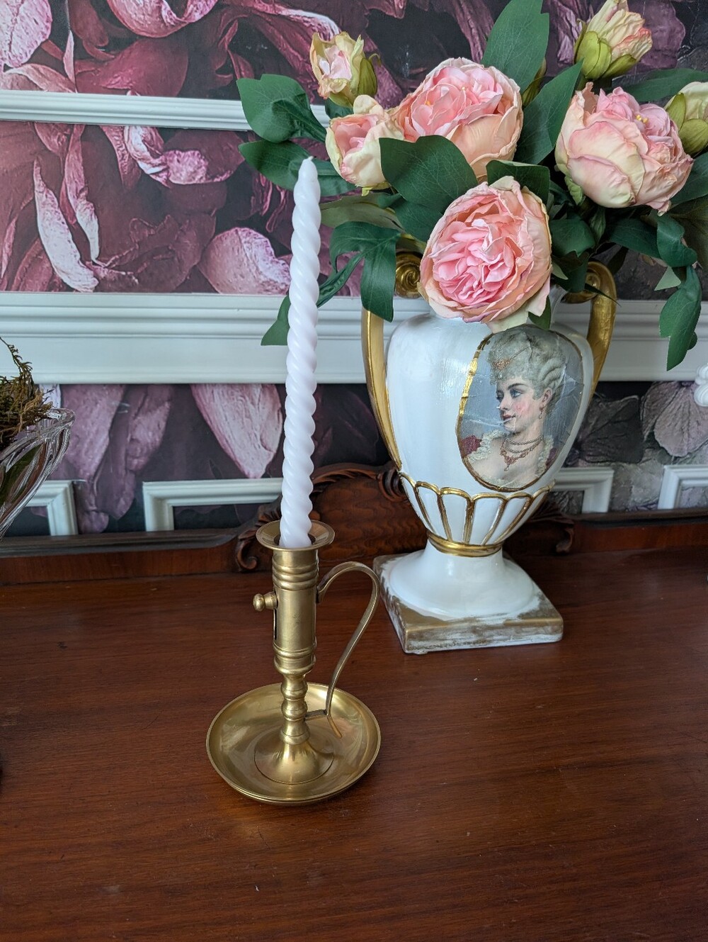 Vintage Chamberstick Brass adjustable candle holder, Made in India,  7.25"